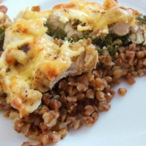 Гречка с курочкой под сыром. Гречка с курочкой под сыром.