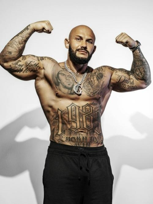 Джиган высказался об измене - и спровоцировал споры. 01