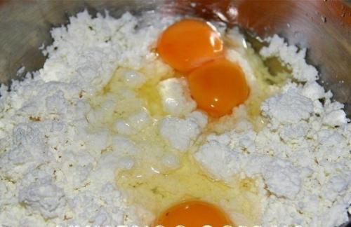 Творожные пончики.  Вам потребуется: 01