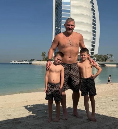 Анастасия шубская кадры семейного отдыха в Дубае показала. 01