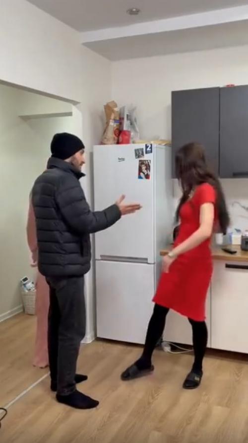 Мой муж домой вторую жену привёл. 01