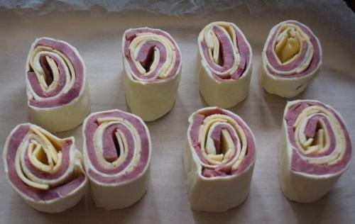 Запеченные рулетики с ветчиной и сыром. 05 Запеченные рулетики с ветчиной и сыром. 05