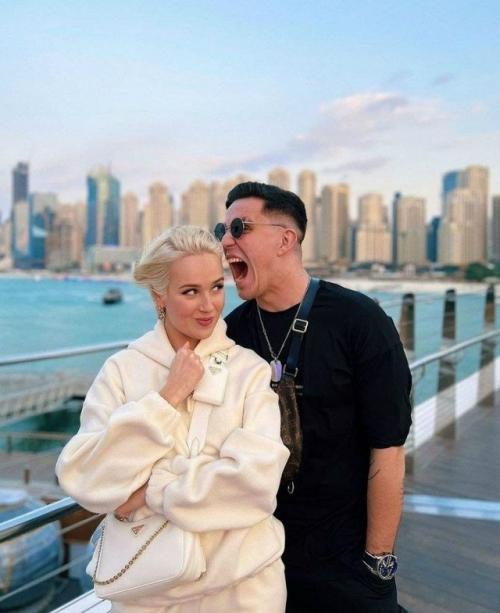 Новая пара в инфополе: Клава кока подтвердила роман с Дима Масленников. 02