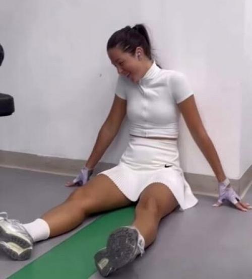 Тайский Бокс и Жёсткий Режим: как Нюша вернула форму после родов. 04