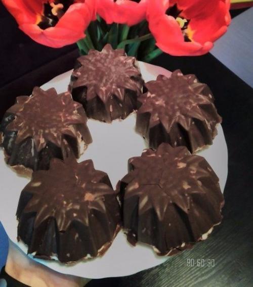 ПП- Завтрак: сырки с ягодами.