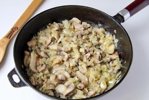 Горбуша в грибном соусе. 03