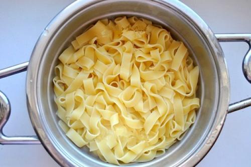 Вкуснейший лагман.   Лагман - популярное среднеазиатское национальное блюдо, а если точнее, то просто густой суп. 05