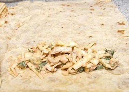 Шаверма.   Ингредиенты:  Куриная грудка (или другое мясо) - 1 шт. 06