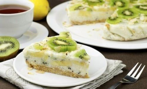 Йогуртовый торт с киви и бананом. Йогуртовый торт с киви и бананом.