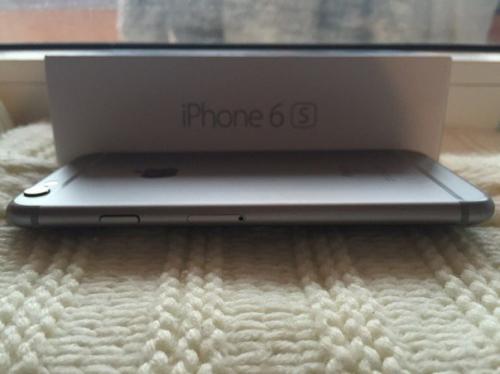 Месяц назад заказывал Iphone 6, через 6 дней я забрал его на почте и вот решил оставить отзыв! 03