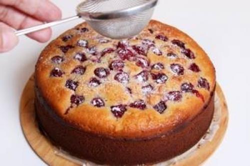 Простой пирог с вишней на кефире. 09 Простой пирог с вишней на кефире. 09