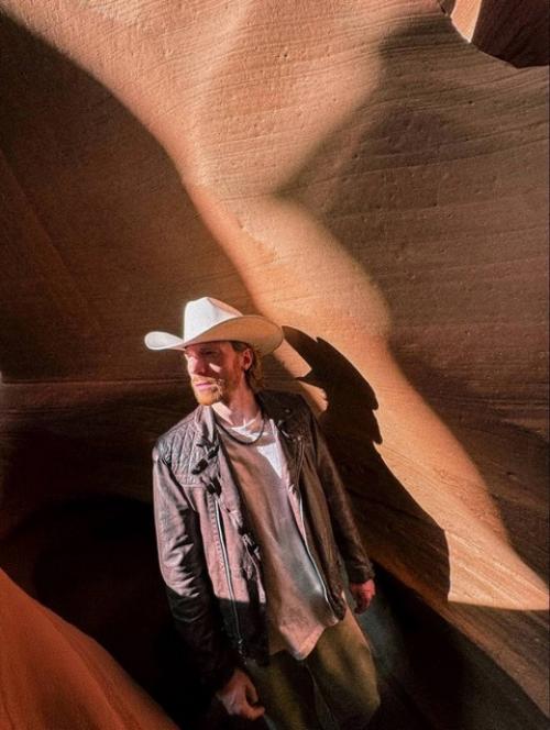 Техасский Рейнджер отметил Никита Пресняков 34-летие. 02