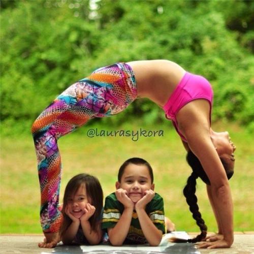 Йога - инстаграм мамы и дочки покорил мир. 08