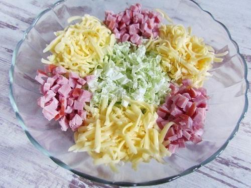 Салат из пекинской капусты с сухариками. 04 Салат из пекинской капусты с сухариками. 04