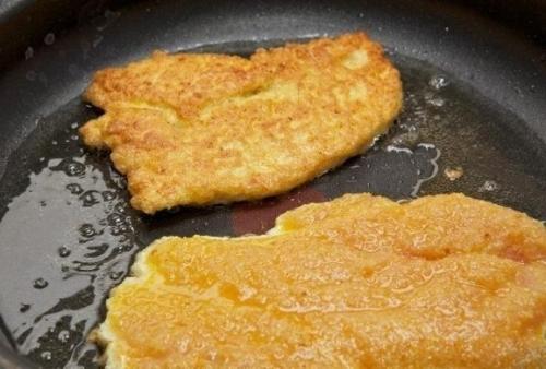 Куриные шницели.   Ингредиенты: 08