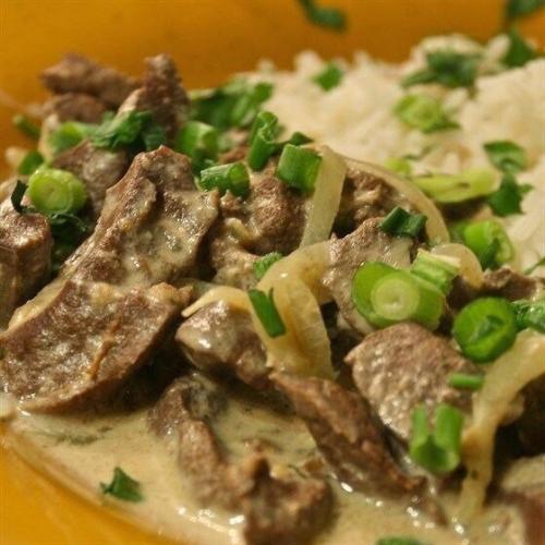 Печень в сырном соусе: вкуснейший диетический рецепт приготовления! 
