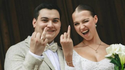 Сын Михаила круга, Александр, вступил в брак с девушкой, с которой познакомился на шоу давай поженимся! 02