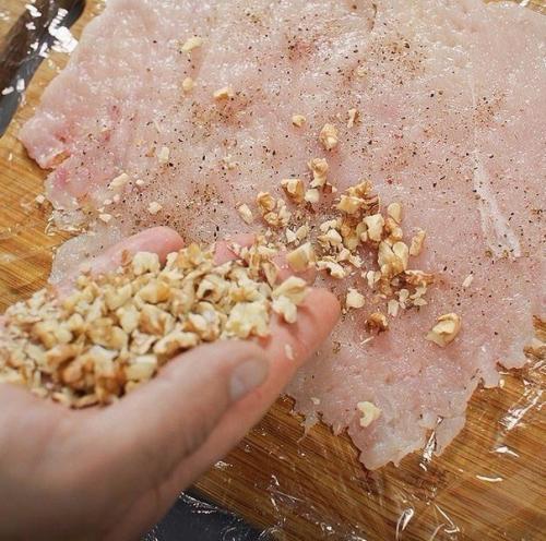 Паровой куриный рулет с мандаринами и черносливом? 03 Паровой куриный рулет с мандаринами и черносливом? 03