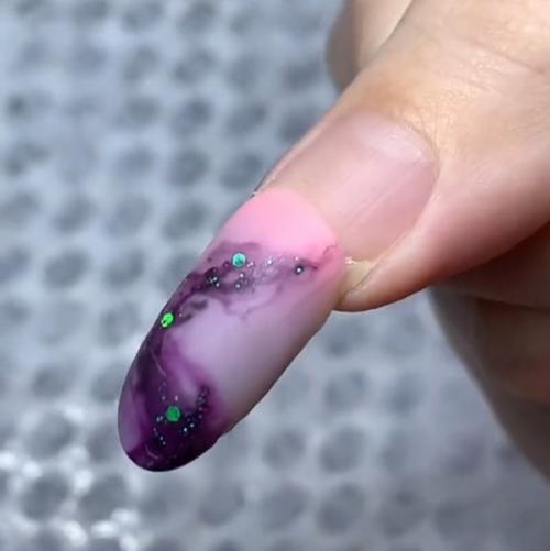 У меня аж всё тело от таких фотографий заболело. 02