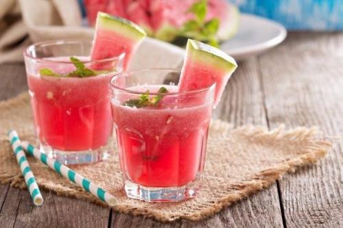 9 способов сделать питьевую воду вкуснее и полезнее? 02 9 способов сделать питьевую воду вкуснее и полезнее? 02
