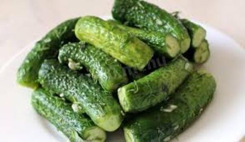 Хрустящие малосольные огурчики. 01