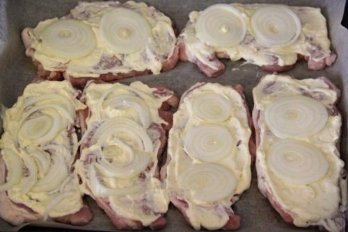 Сочное мясо под помидорно - сырной шубкой. 02 Сочное мясо под помидорно - сырной шубкой. 02