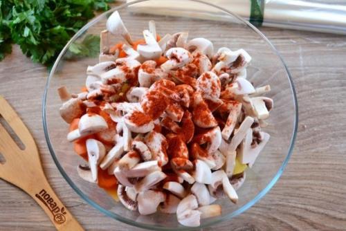 Курица в рукаве с грибами и картошкой. 01 Курица в рукаве с грибами и картошкой. 01