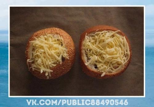 Замечательный рецепт.  Жюльен в булочках. 07