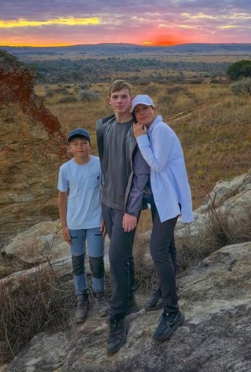 Юлия Бapaнoвcкaя фoтooтчeтoм из ceмeйнoгo путeшecтвия дeлитcя. 01