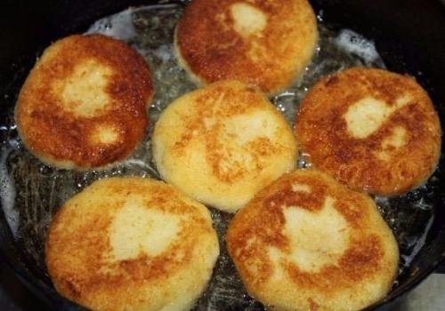 Манники жареные.  Ингредиенты: 08