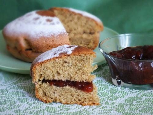 Бисквит из цельнозерновой муки.