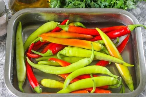 Маринованный острый перец. 01 Маринованный острый перец. 01