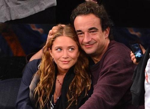 Пары, которые расстались в 2021 году: 03