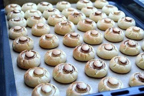 Печенье Грибочки.  Оригинальный рецепт приготовления ароматного печенья с добавлением крахмала. 07