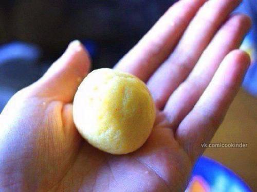 Очень вкусные сырные шарики с чесноком. 04 Очень вкусные сырные шарики с чесноком. 04