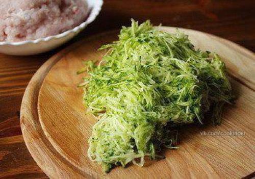 Кабачково - куриные котлеты. 02