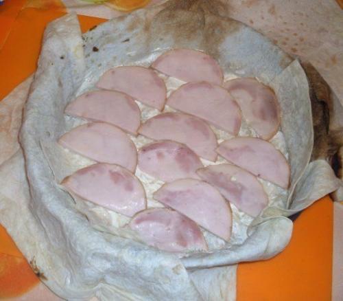 Воскресный завтрак для мамы или яичница в лаваше? 01