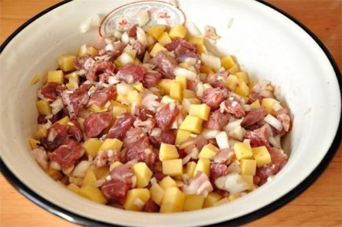 Как приготовить эчпочмак (треугольные пироги с картошкой и мясом? 02