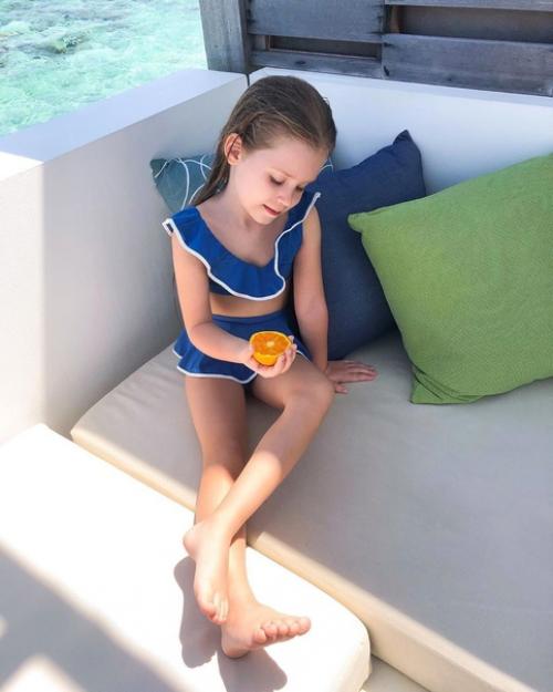 Анастасия - дочь Кристины асмус и Гарика Харламова. 05