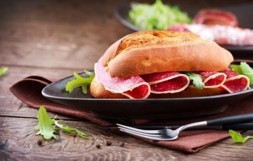 9 бесполезных завтраков, которые не стоит употреблять. 9 бесполезных завтраков, которые не стоит употреблять.