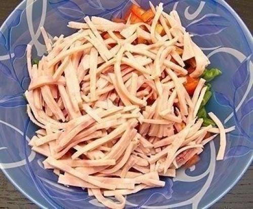 Сaлaт с вeтчиной и стручкoвой фасолью. 03