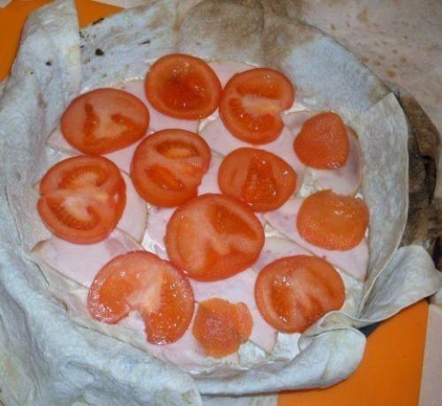 Воскресный завтрак для мамы или яичница в лаваше? 02