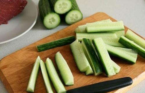 Огурцы с мясом по корейски? 01