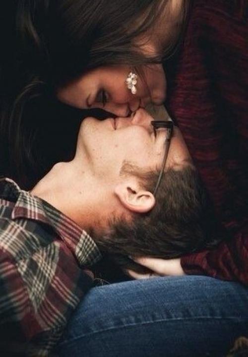 Когда тебе 18, тебе еще нужна драма в отношениях. 03