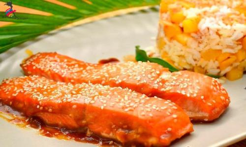 Лосось с мёдом и горчицей: ужин по-королевски?