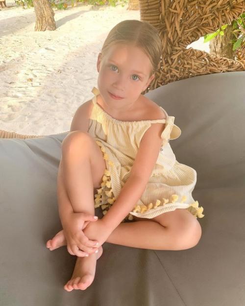 Анастасия - дочь Кристины асмус и Гарика Харламова. 04