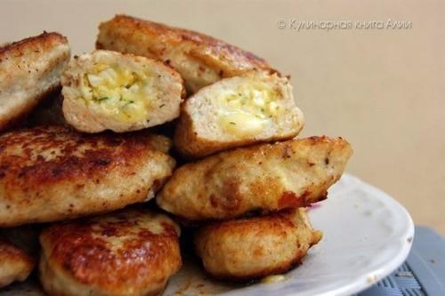 Девочки, здравствуйте?  Собираюсь заняться маникюром и не знаю какой фирмы глаки выбрать. 06