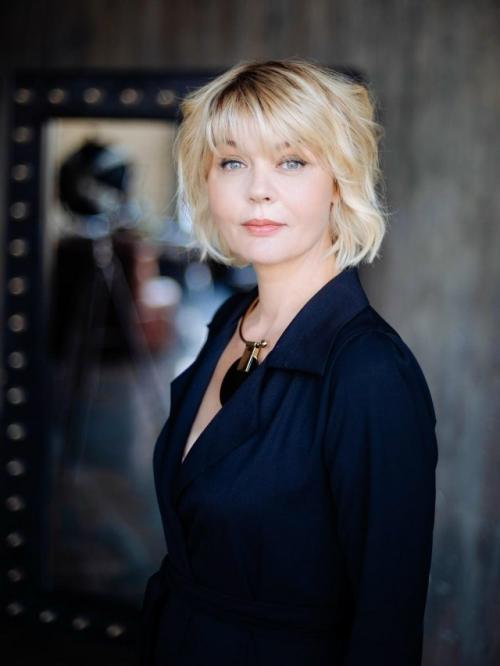 Недавно потерявшая мать Юлия Меньшова поделилась своими мыслями о прошедшем годе.  