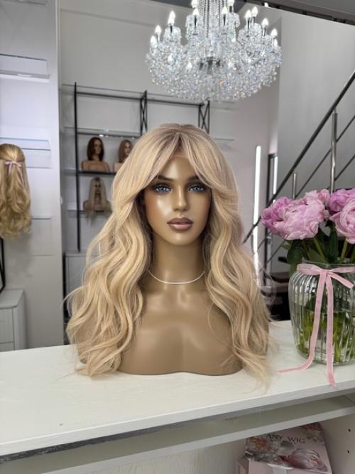 Ищу модель для съёмки в формате до/После примерка париков. 06