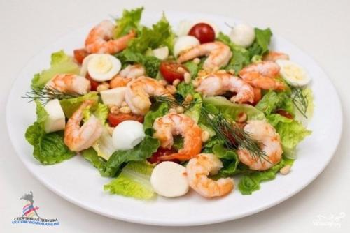 ? 6. Вариантов салата с креветками: идеальные сочетания продуктов для не калорийной еды.